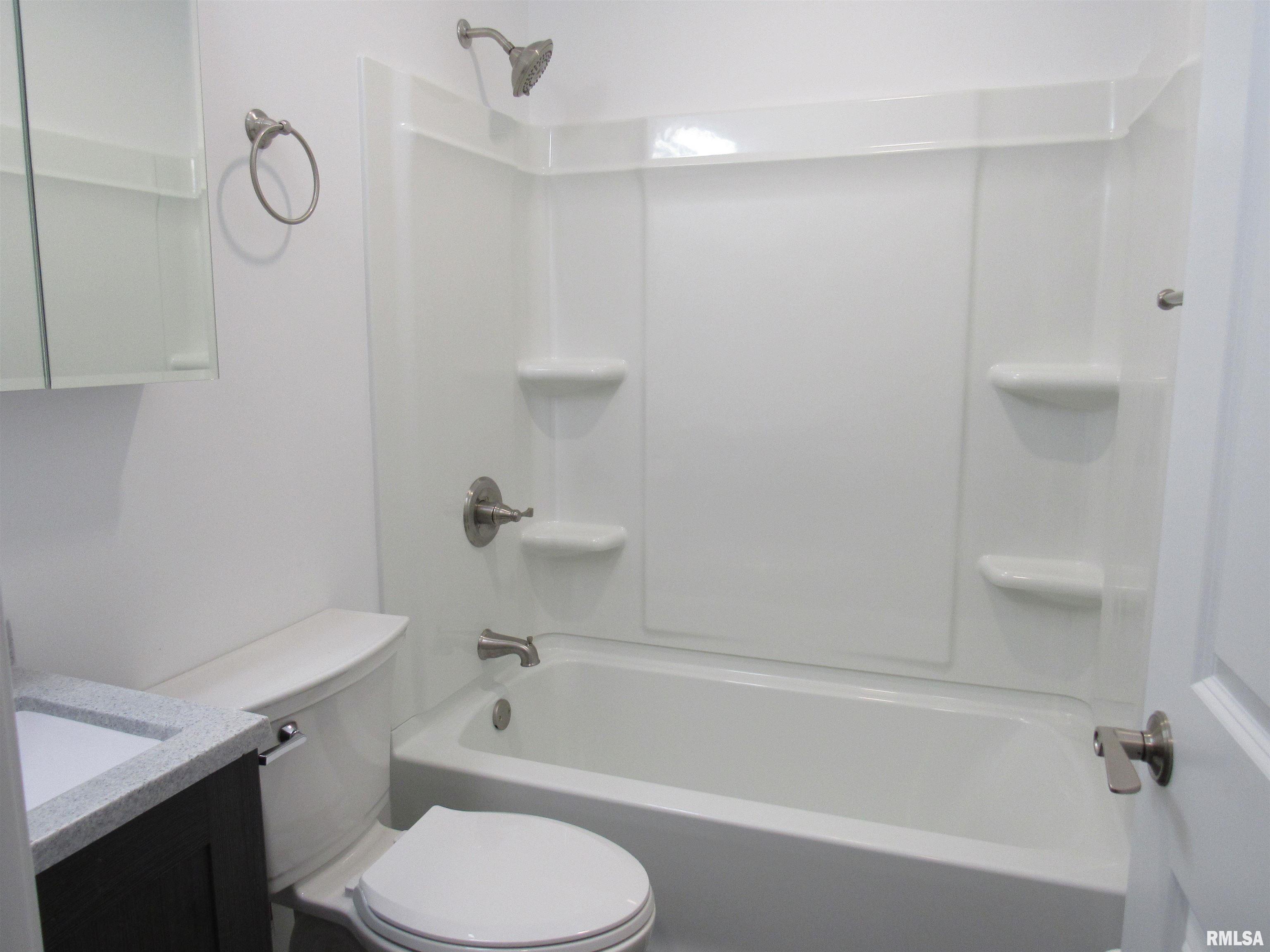 240 5th Street East Milan, IL 61264 - Photo 11 of 17