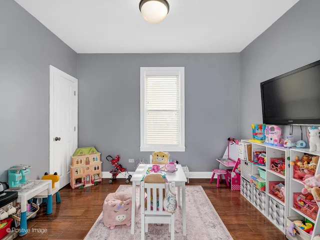 $355,000 | 7540 West 59th Street, Summit, IL 60501