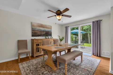 $575,000 | 1466 Arapaho Court, Toms River, NJ 08755