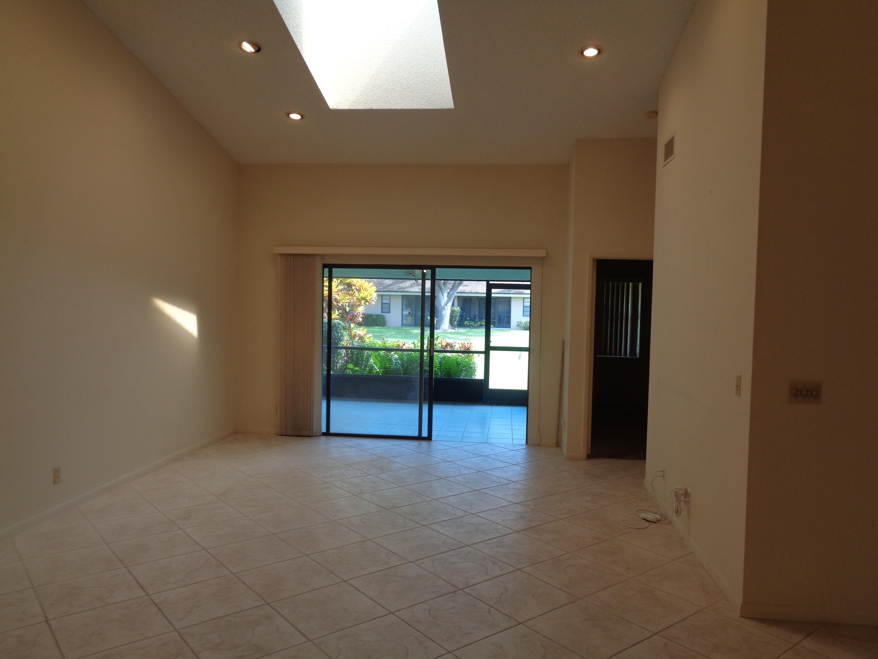 8299 Sun Lake Drive, Unit B Boca Raton, FL 33496 - Photo 17 of 47 Living Rm/Dining Rm