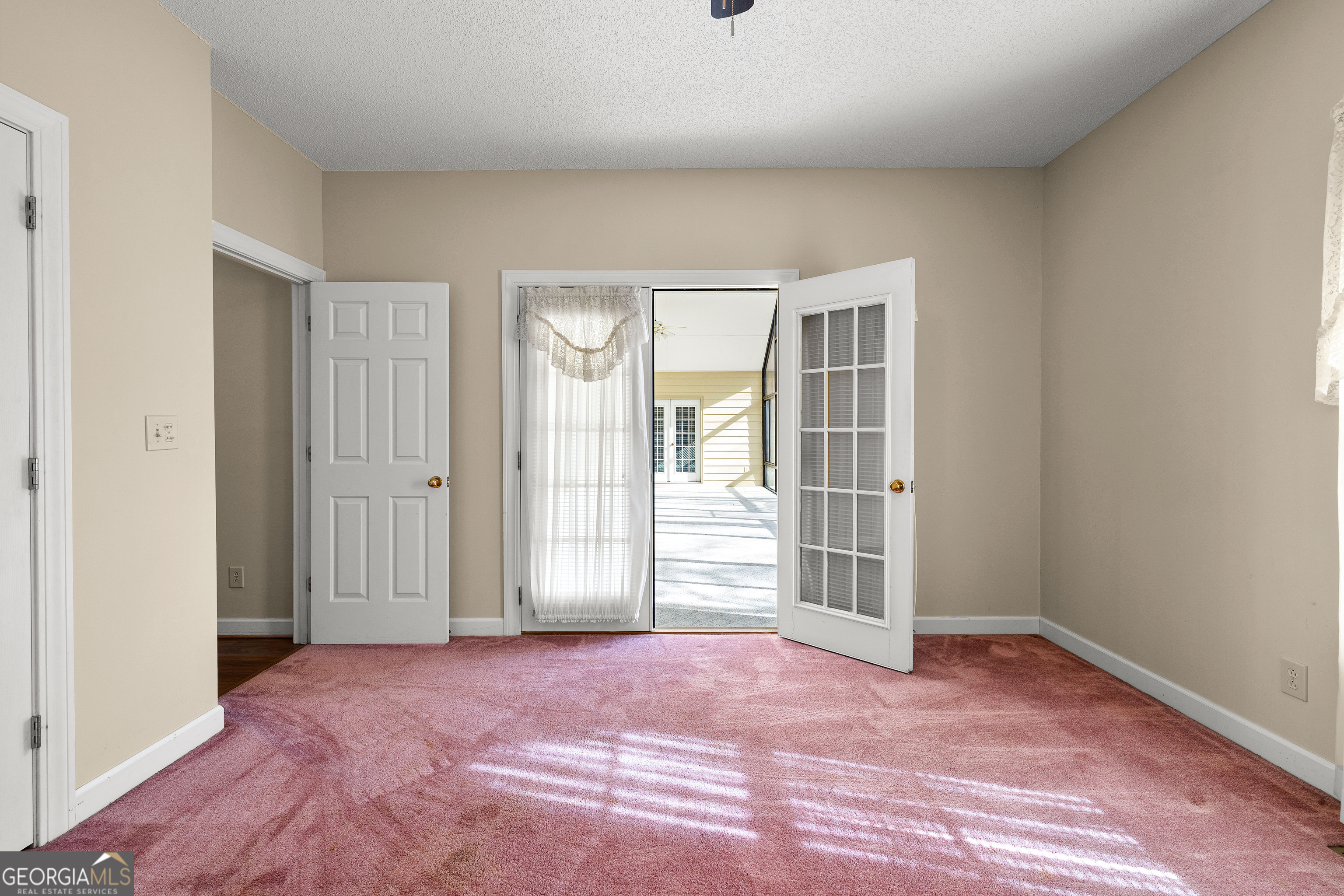 100 Beaver Run Trace Thomaston, GA 30286 - Photo 58 of 78 an empty room with windows