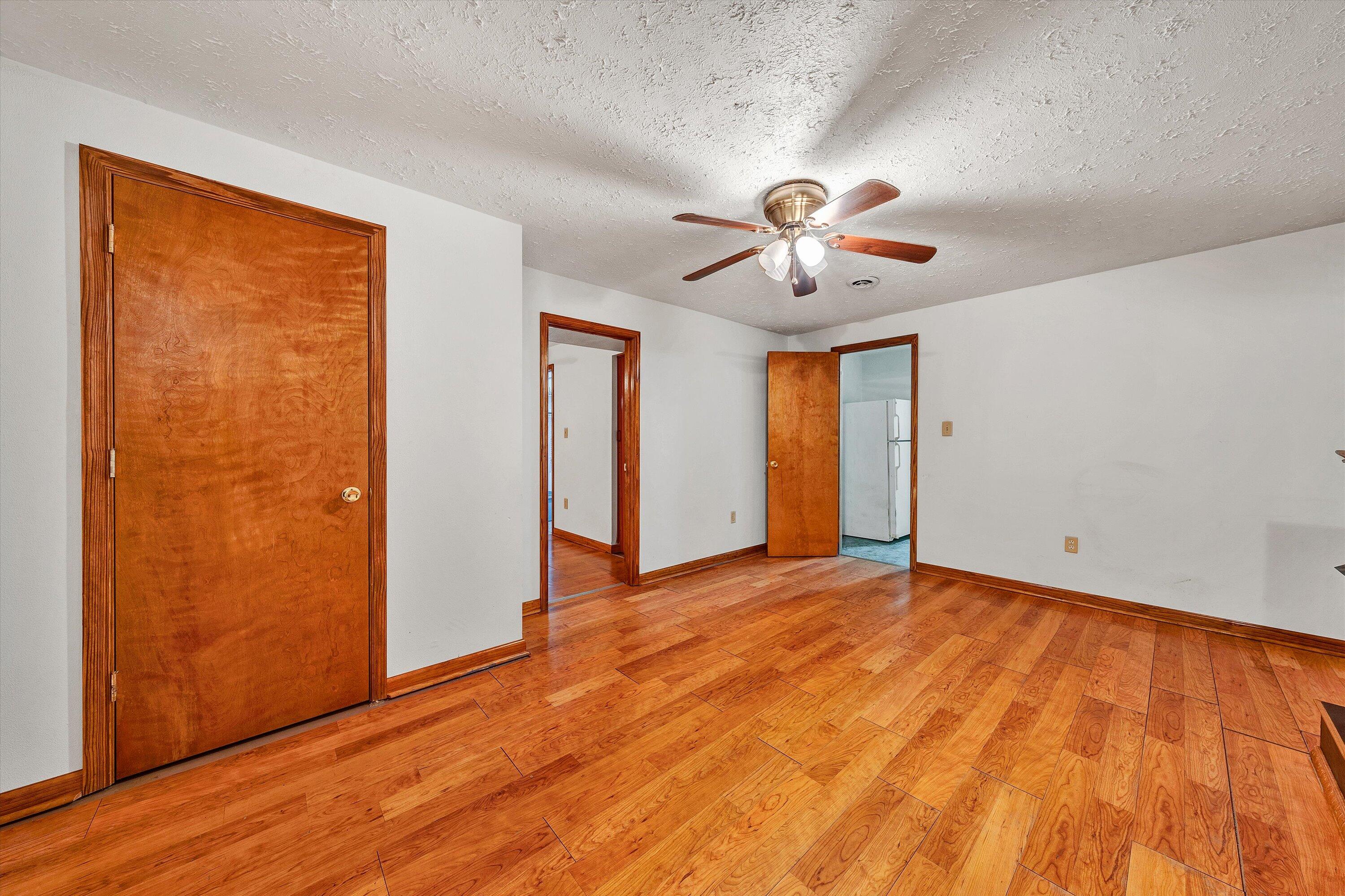 2023 Lipscomb Road Moneta, VA 24121 - Photo 23 of 41 21-092020240205