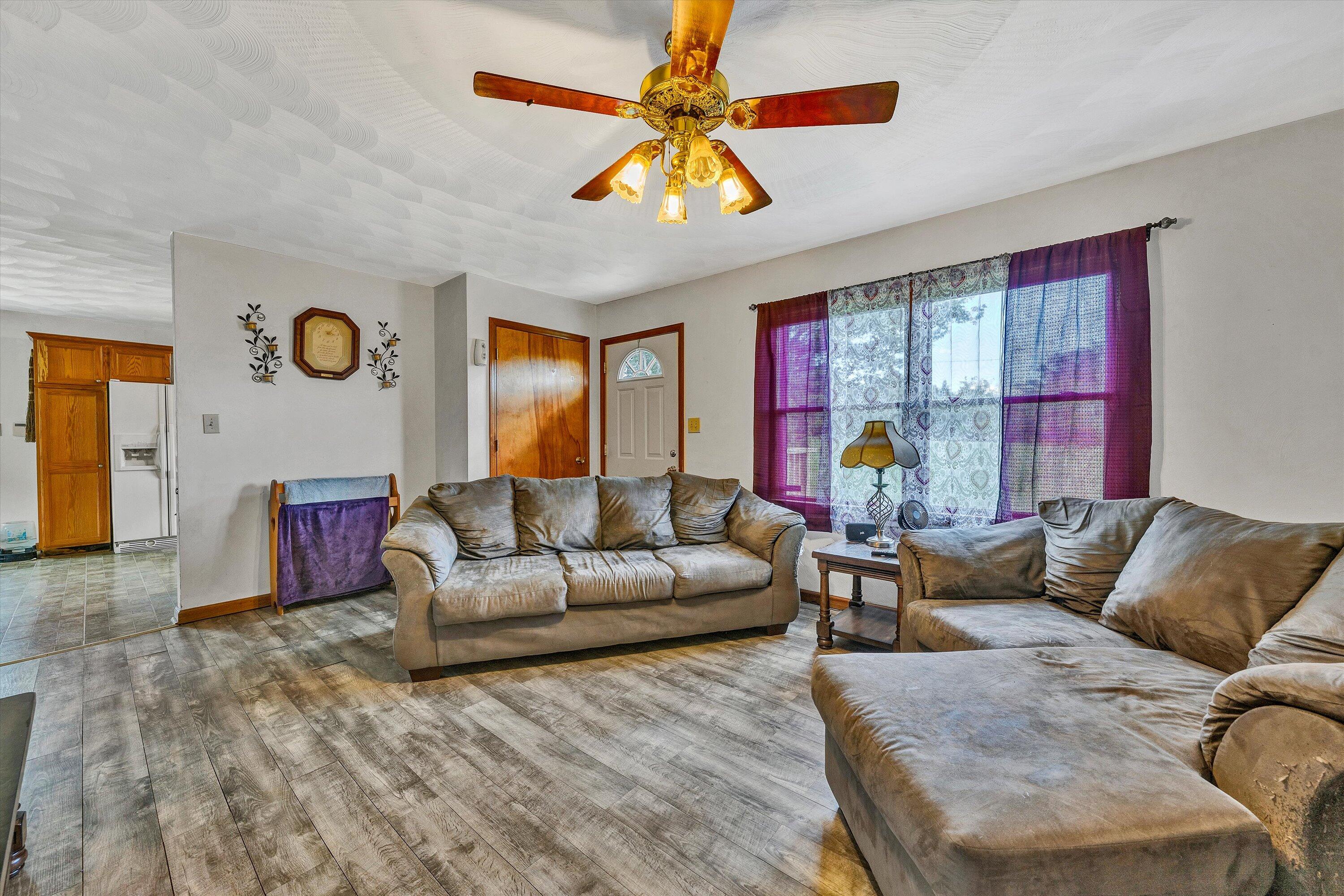 2023 Lipscomb Road Moneta, VA 24121 - Photo 9 of 41 07-092020240194