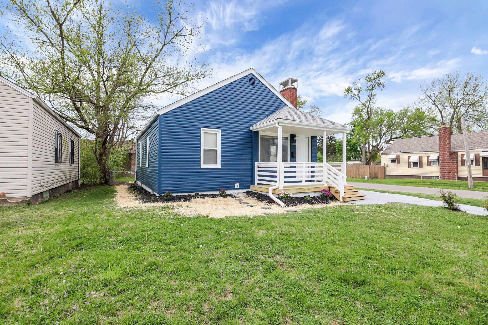 2253 Gerbert Road Columbus, OH 43211 - Photo 5 of 42 4-web-or-mls-0N4A2593