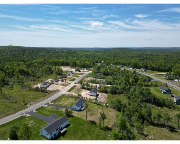 $519,000 | 9 Hunters Haven, Standish, ME 04085