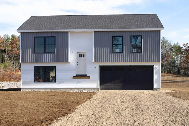 $519,000 | 9 Hunters Haven, Standish, ME 04085