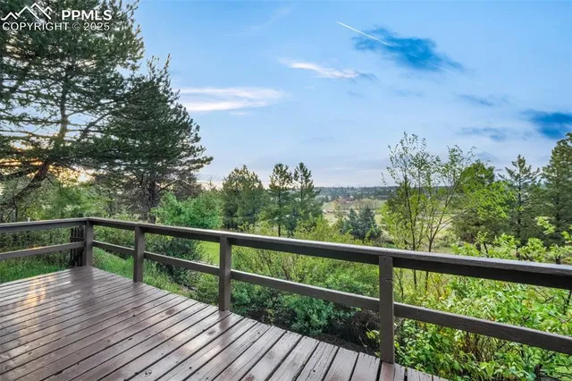 a view of an empty room with window