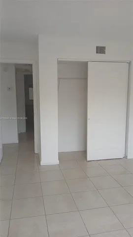 $137,000 | 3610 Northwest 21st Street, Unit 313, Lauderdale Lakes, FL 33311