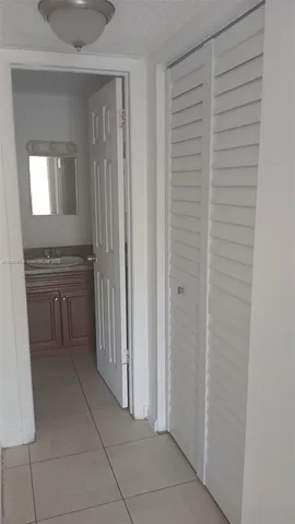 $137,000 | 3610 Northwest 21st Street, Unit 313, Lauderdale Lakes, FL 33311