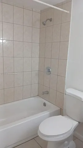 $137,000 | 3610 Northwest 21st Street, Unit 313, Lauderdale Lakes, FL 33311