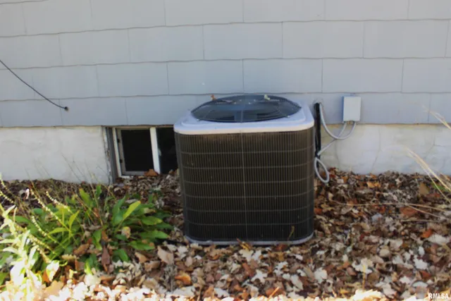 $54,000 | 1208 Pine Street, Kewanee, IL 61443