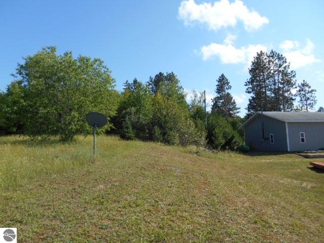 150 Colt Road Northeast Kalkaska, MI 49646 - Photo 20 of 24 1787741-19.JPG