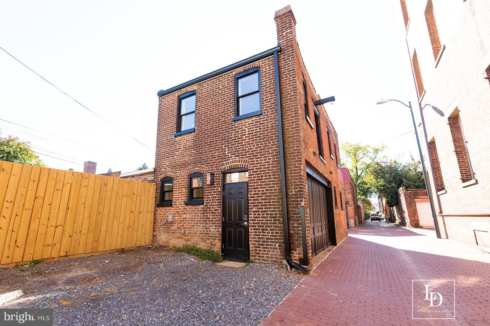 631 Constitution Avenue Northeast Washington, DC 20002 - Photo 3 of 74