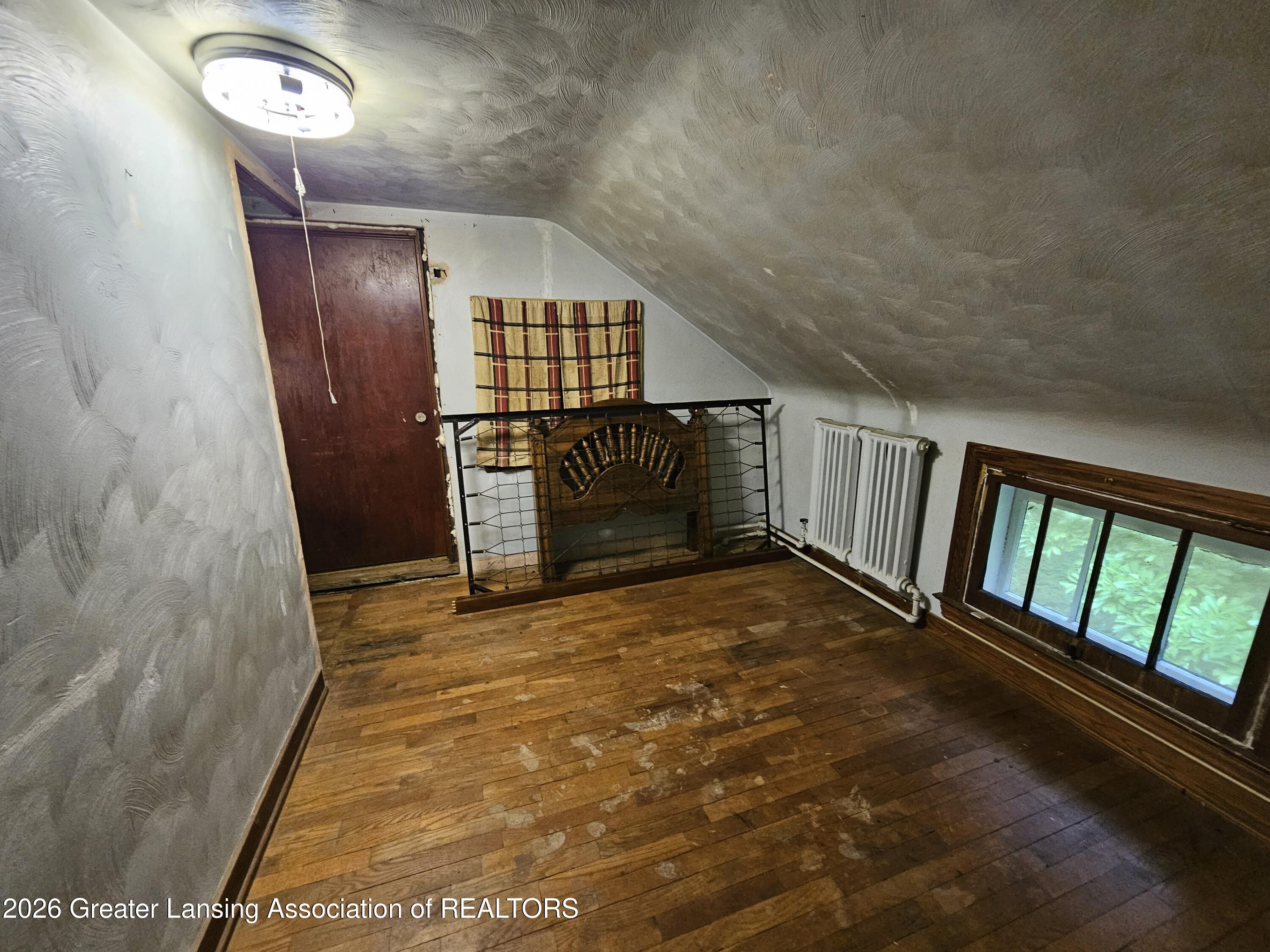 14540 South Wacousta Road Grand Ledge, MI 48837 - Photo 21 of 48 Upstairs den