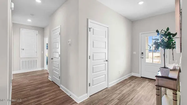 $364,400 | 720 Honeysuckle Loop, Canton, MS 39046