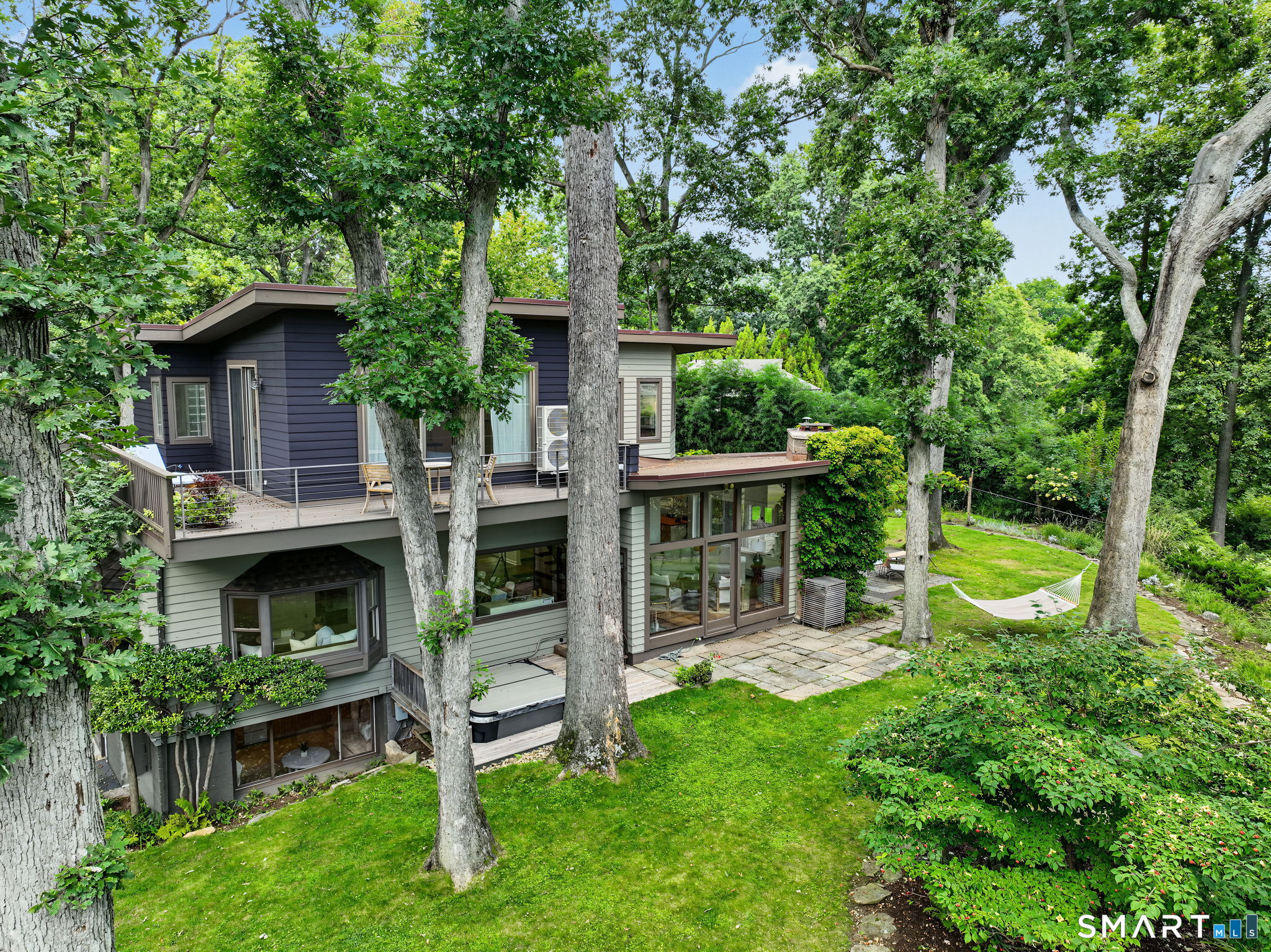 31 Splitrock Road Norwalk, CT 06854 - Photo 35 of 40 Gallery Image 35