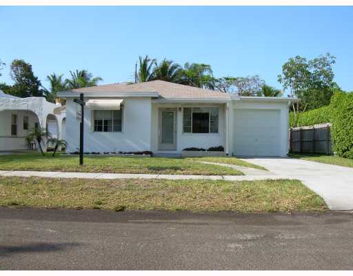 250 Pilgrim Road West Palm Beach, FL 33405 - Photo 1 of 3 Primary Photo