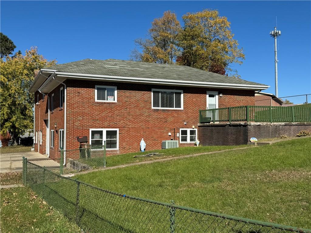 400 Mohawk Drive Arnold, PA 15068 - Photo 21 of 33