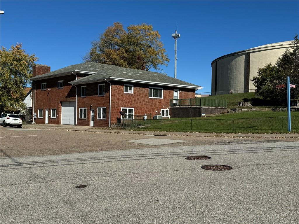 400 Mohawk Drive Arnold, PA 15068 - Photo 5 of 33