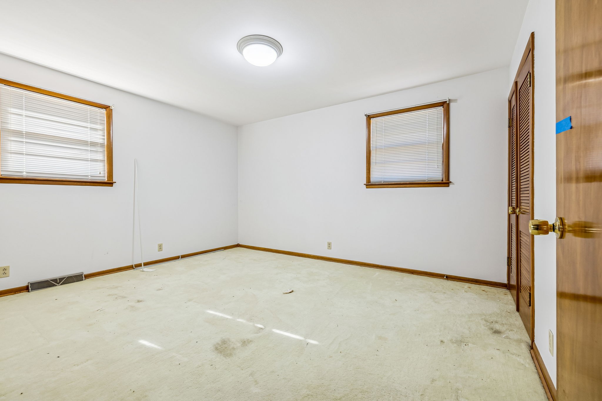 5414 Hill Rd Circle Nashville, TN 37220 - Photo 24 of 51 an empty room with windows