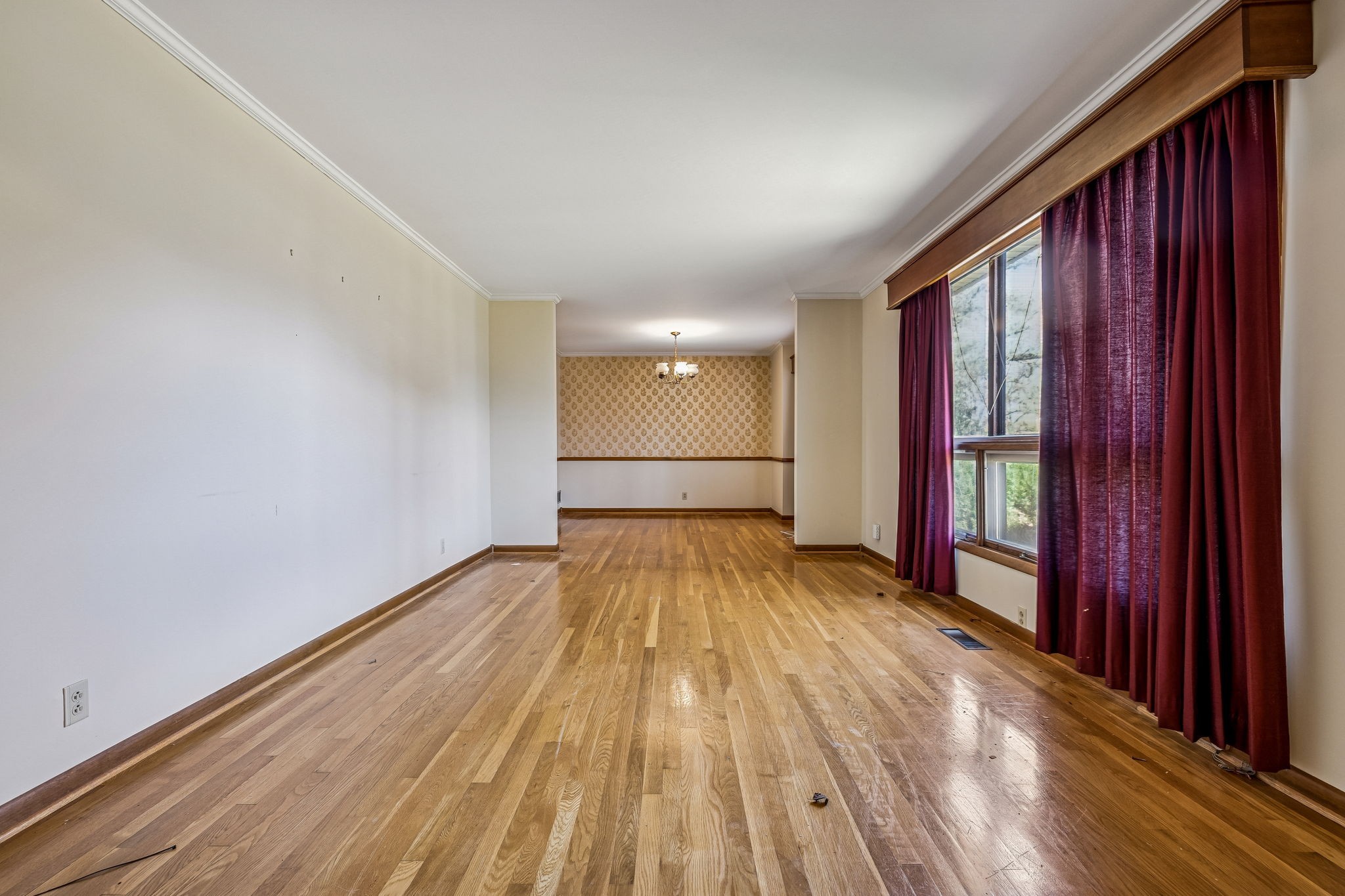 5414 Hill Rd Circle Nashville, TN 37220 - Photo 7 of 51 a view of empty room with wooden floor and fan