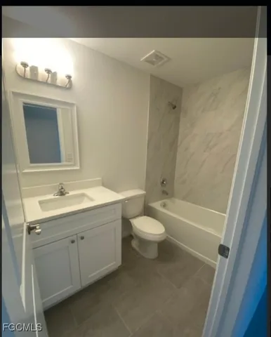 $2,195 | 2926 Diplomat Parkway West, Cape Coral, FL 33993