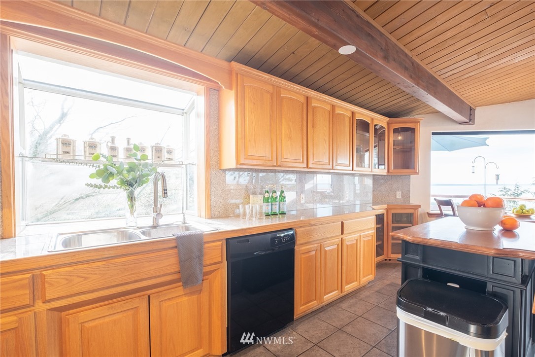 192 Victoria Loop Port Townsend, WA 98368 - Photo 6 of 40 Gallery Image 6