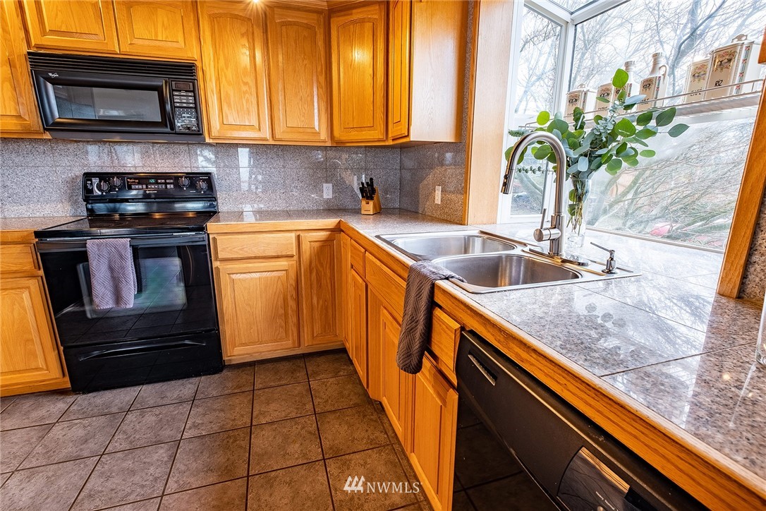 192 Victoria Loop Port Townsend, WA 98368 - Photo 8 of 40 Gallery Image 8