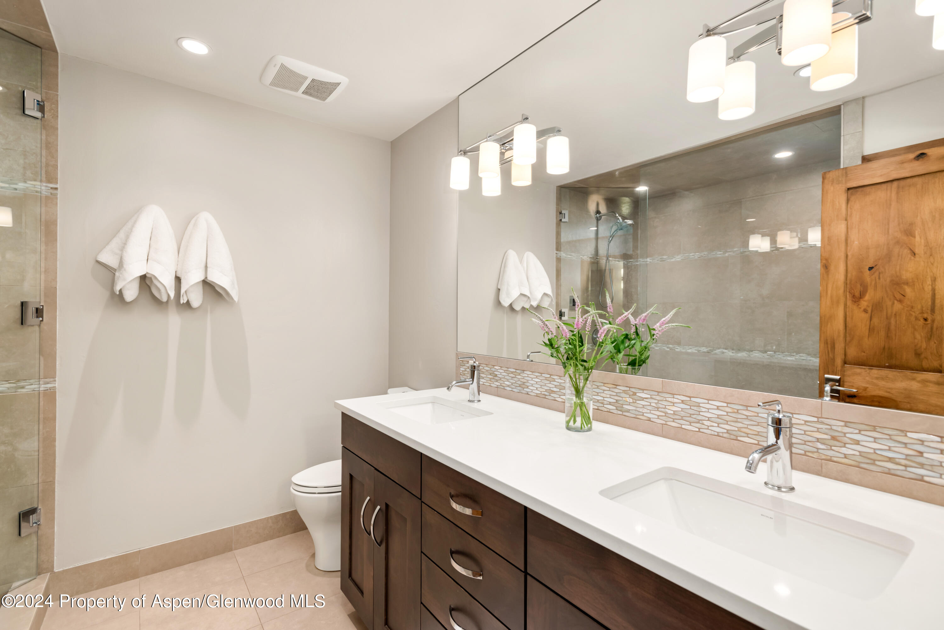 151 Meadow Ranch Road, Unit F1A Snowmass Village, CO 81615 - Photo 15 of 21 151MeadowRanch_HiRes_23071203