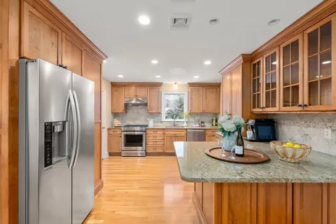 $1,525,000 | 58 Morton Street, Needham, MA 02494