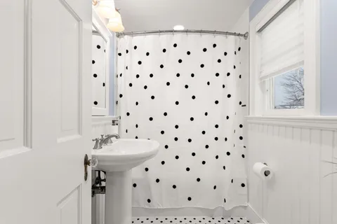 $1,525,000 | 58 Morton Street, Needham, MA 02494