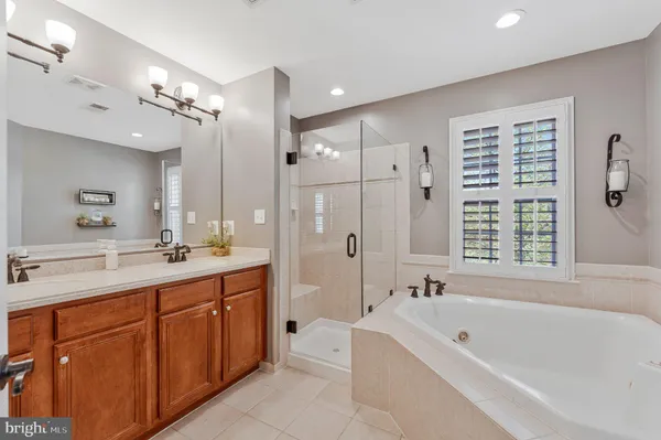 $750,000 | 43164 Crosswind Terrace, Broadlands, VA 20148