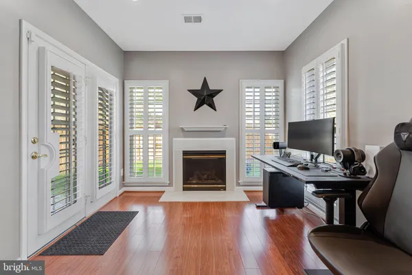 $750,000 | 43164 Crosswind Terrace, Broadlands, VA 20148