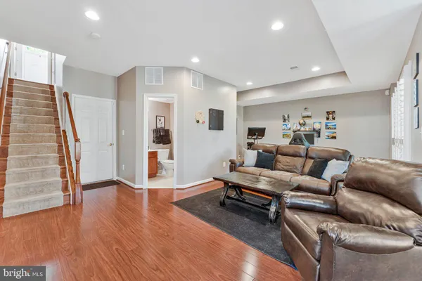 $750,000 | 43164 Crosswind Terrace, Broadlands, VA 20148