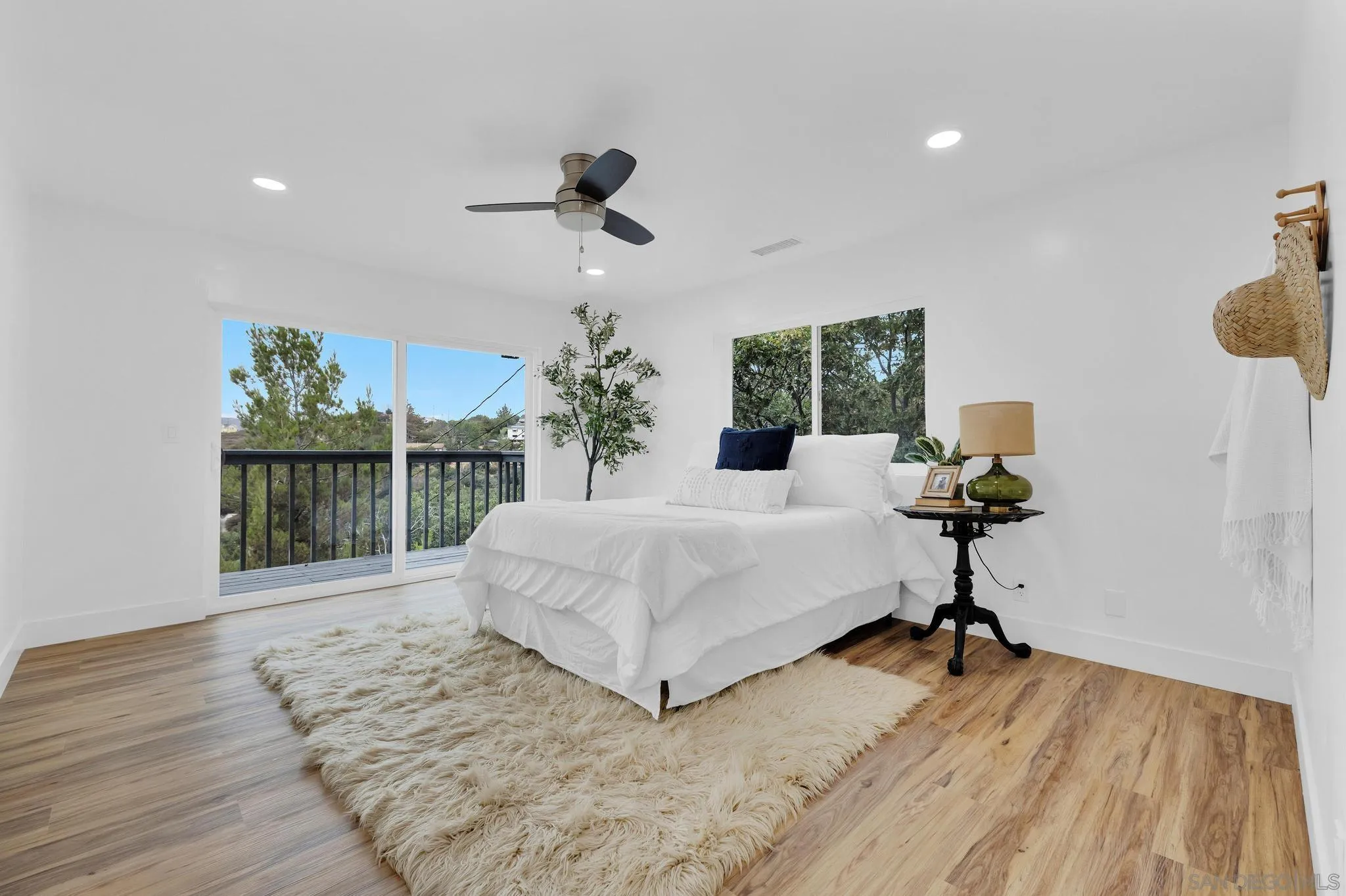 859 Pine Cone Drive Julian, CA 92036 - Photo 16 of 43 a bed room with a bed and a window