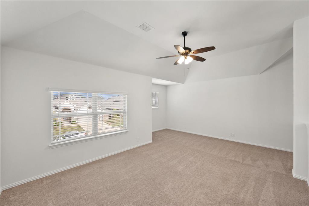 637 Ridgewater Trail Fort Worth, TX 76131 - Photo 18 of 40 Gallery Image 18