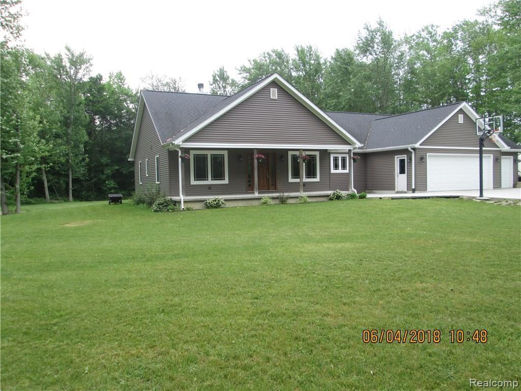 9301 Imlay City Road Avoca, MI 48006 - Photo 5 of 65 IMG_3994.JPG