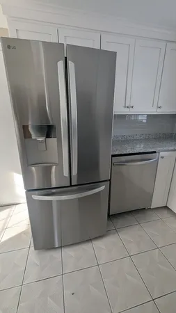 $2,600 | 69 Main Street, Unit 2, Foxboro, MA 02035