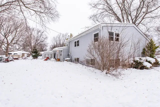$315,000 | 37114 Shirley Drive, Waukegan, IL 60087