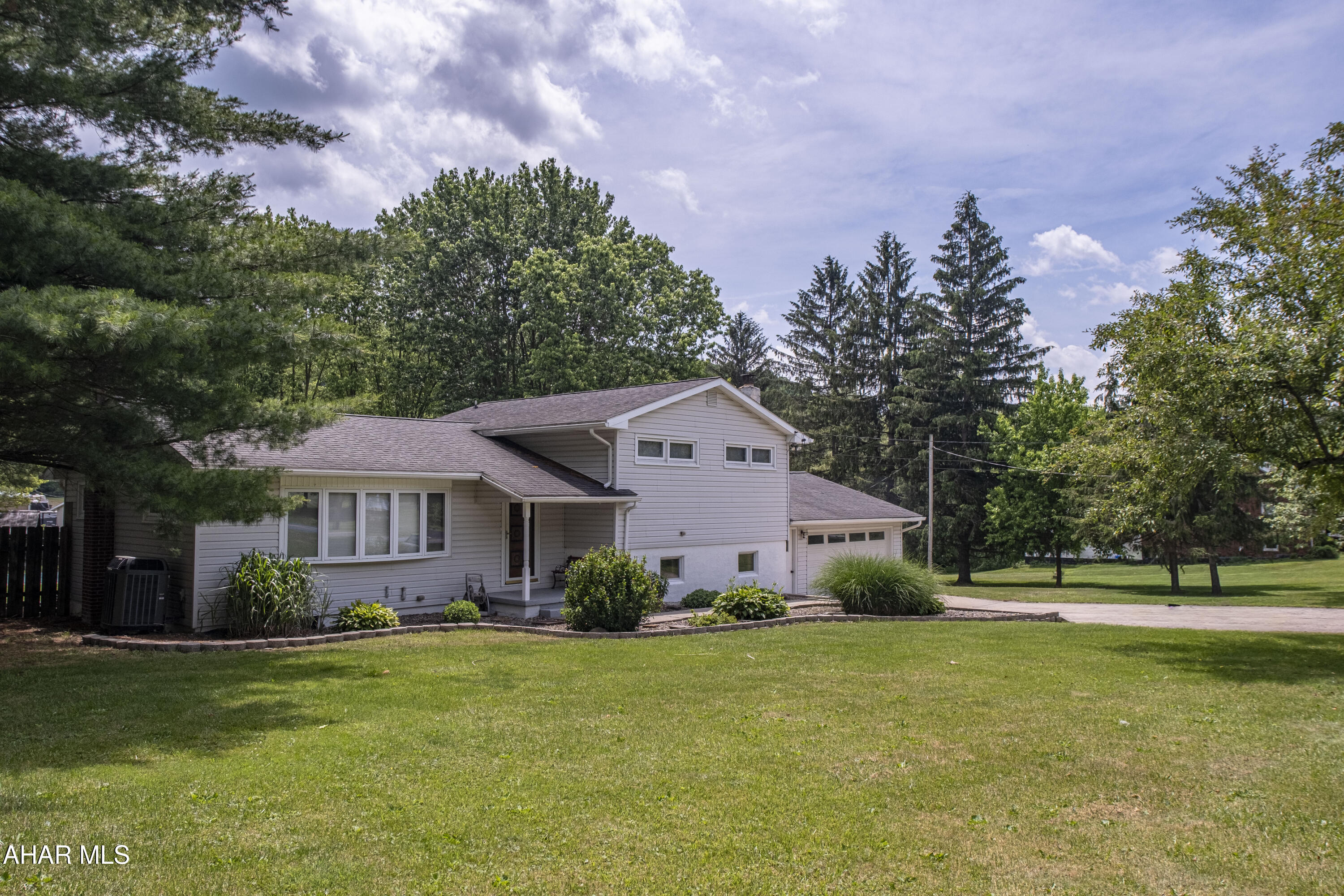148 Turkey Valley Road Hollidaysburg, PA 16648 - Photo 2 of 41