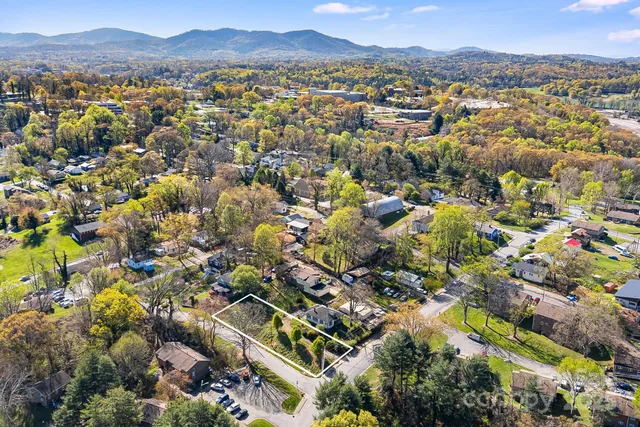 $150,000 | 99999 Depot Street, Asheville, NC 28801