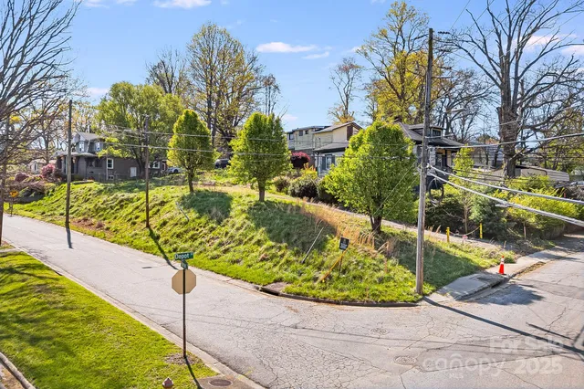 $150,000 | 99999 Depot Street, Asheville, NC 28801