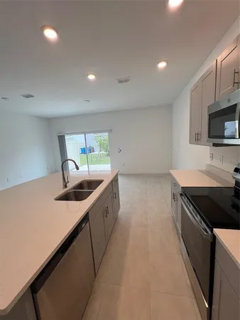 $1,900 | 2958 Canary Avenue, Davenport, FL 33837