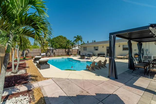 $605,000 | 1416 West Hardee Street, Lantana, FL 33462