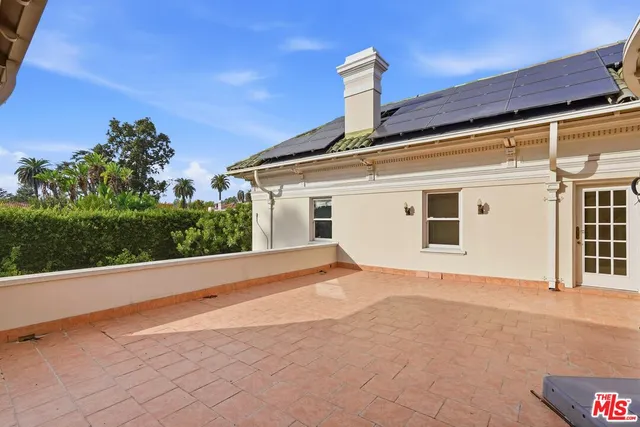 a view of a house with a outdoor space