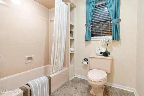 $379,000 | 203 Paddington Drive, Lafayette, LA 70508