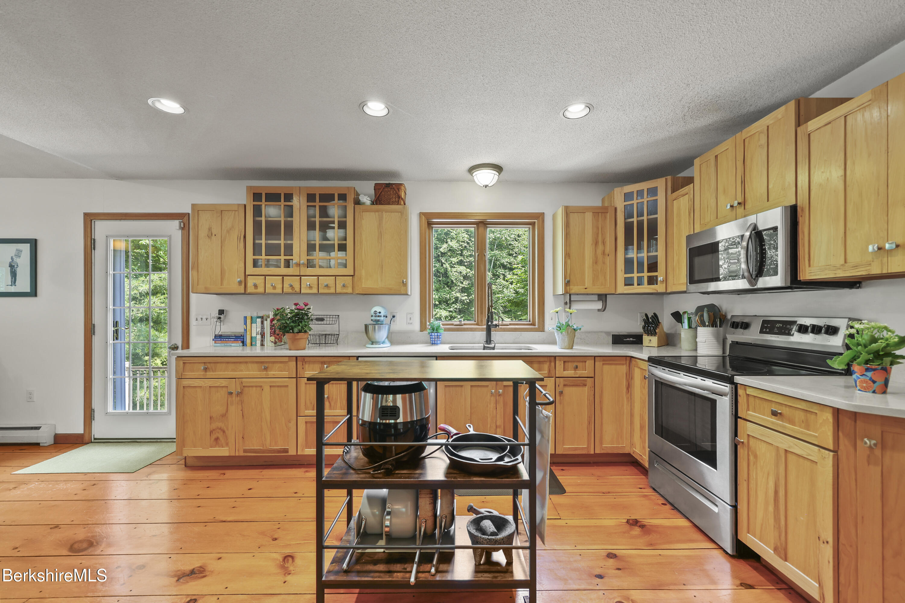 227 Tolland Road Otis, MA 01029 - Photo 19 of 75 55 Kitchen