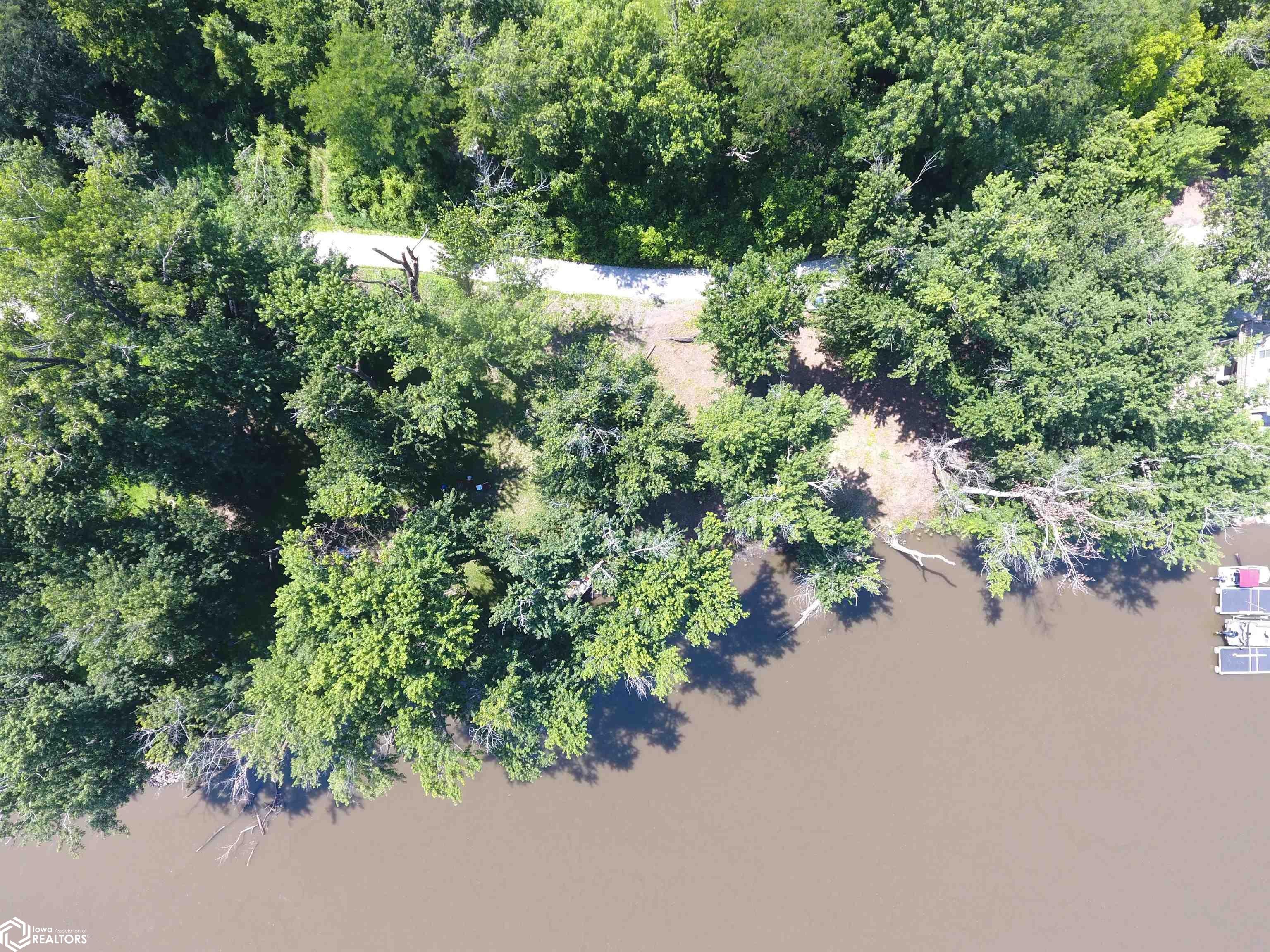 103 Oconnell Road Burlington, IA 52601 - Photo 4 of 4 Gallery Image 4