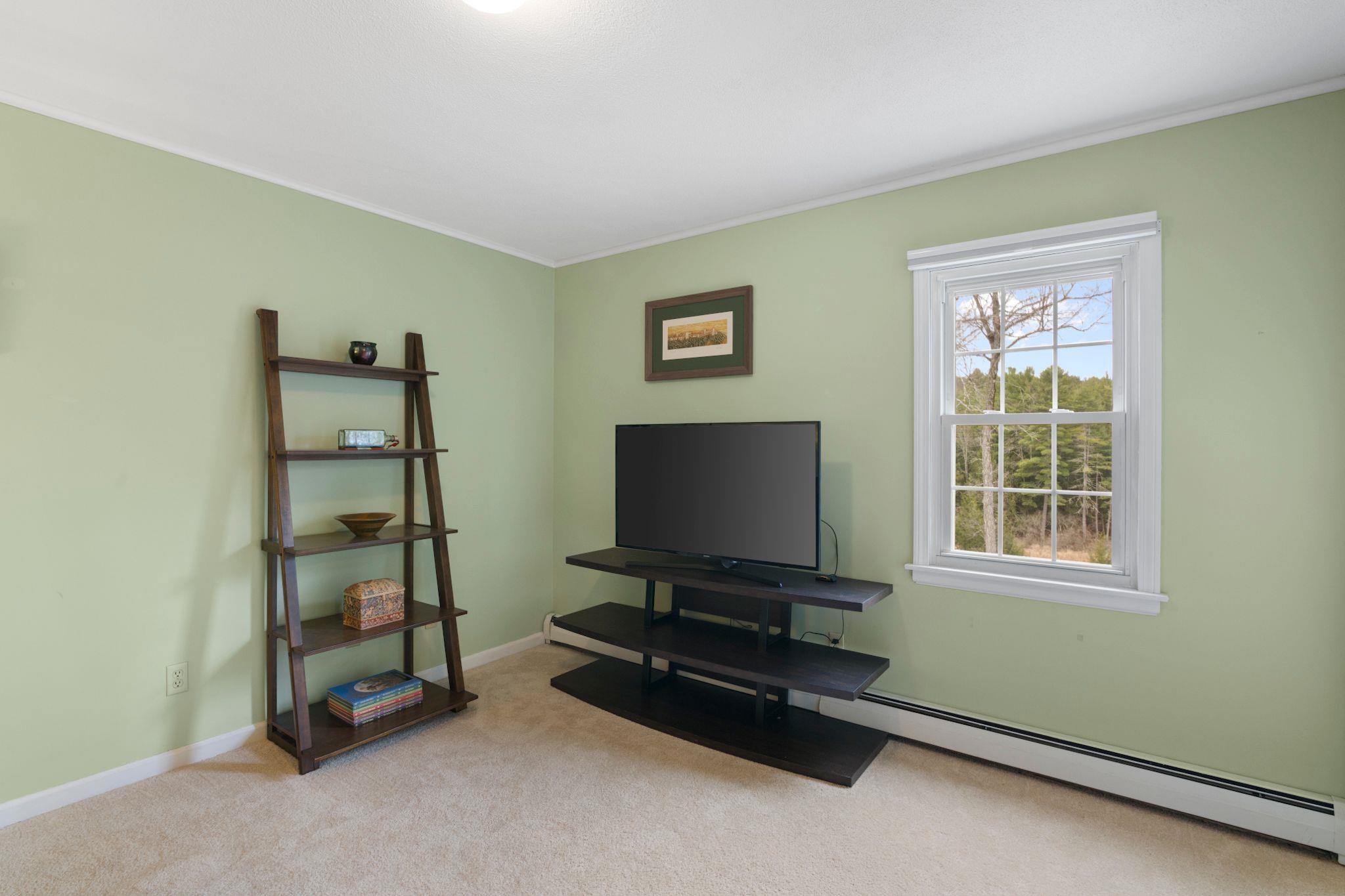 143 Hillwinds Road Brattleboro, VT 05301 - Photo 19 of 46 Gallery Image 19