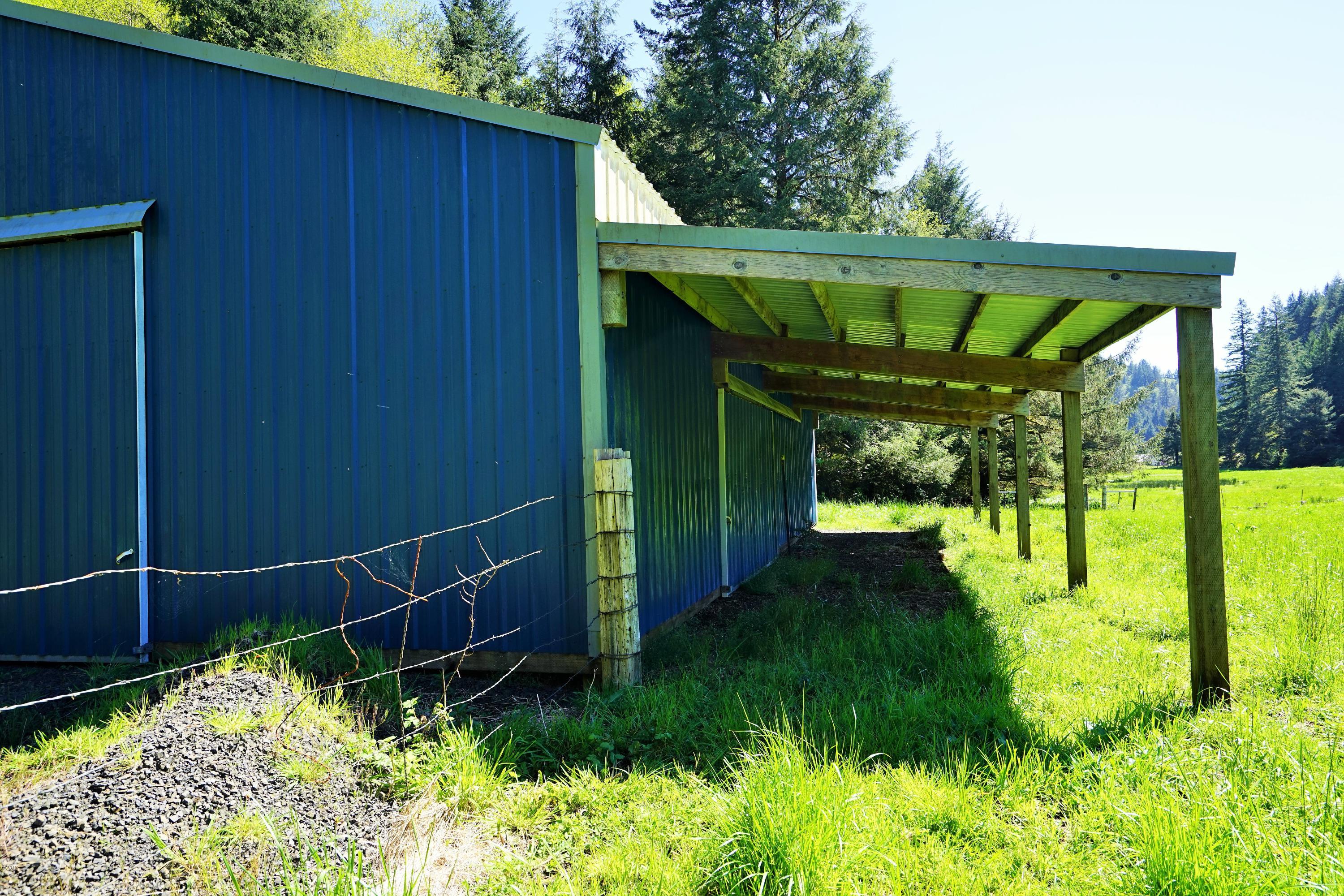 372 Fruitvale Road Newport, OR 97365 - Photo 18 of 31 Barn